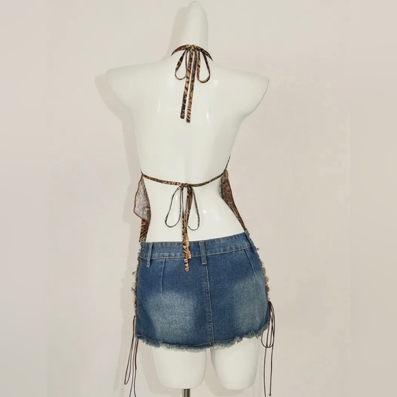 Sold‼️ Leopard Print Halter Handkerchief Top | Y2K Mob Wife Aesthetic - Picture 2 of 5